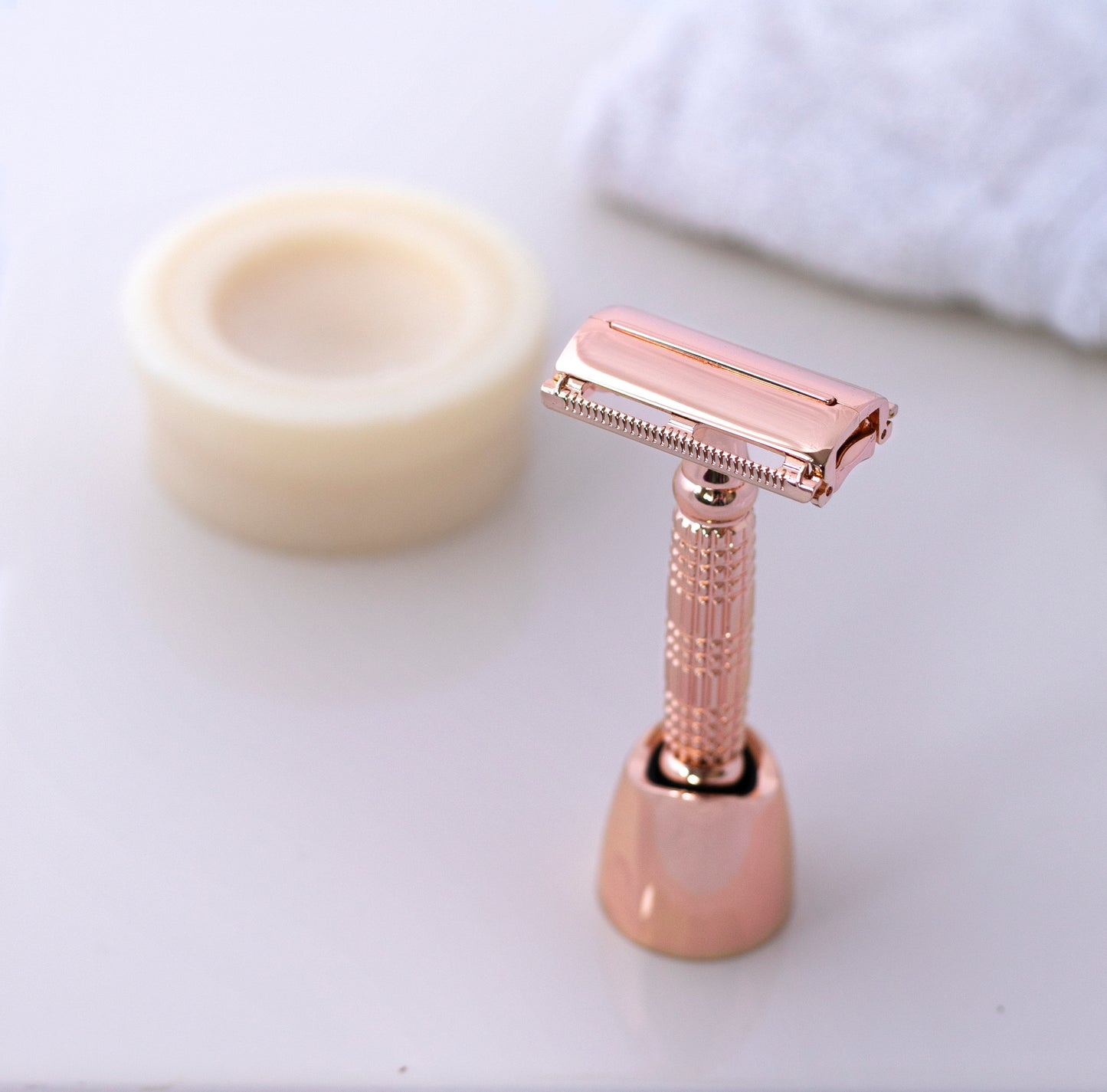 SustainaBLAH Safety Razor Stand - The Rose Gold Edition